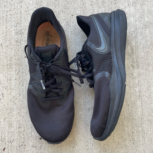 Nike Shoes - Nike Womens In Season TR 8 AA7773-002 Black Running size 11